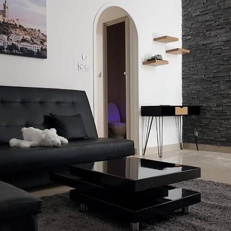 Appartement Front Vieux Port Tout Option Jacuzzi Marseille Exterior photo